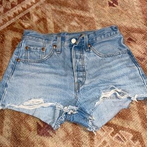 Levi Jean Shorts